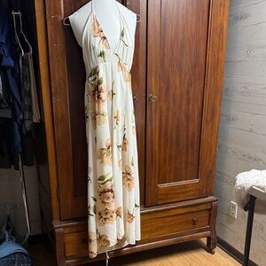 NWT FXJC WOMAN cream/peach floral halter backless maxi dress wrap skirt. Size L.